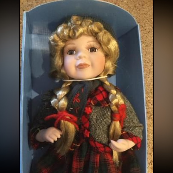 Winter Holiday Dress With Stocking Cap (Bisque Porcelain Doll) Collectible - Picture 3 of 14